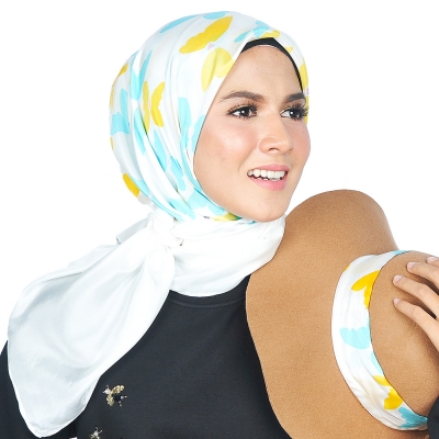 Square Scarf Exclusive Mariposa MR06