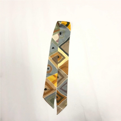 Twilly Exclusive Satin 18 Twilly Exclusive Satin 18